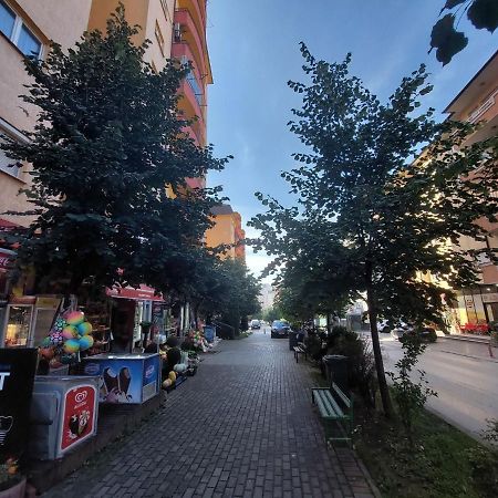 My Home In Prishtina - Spacious & Cozy 2Br Apartment With Balcony Πρίστινα Εξωτερικό φωτογραφία